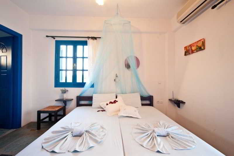 Evi Rooms Alikí Екстериор снимка