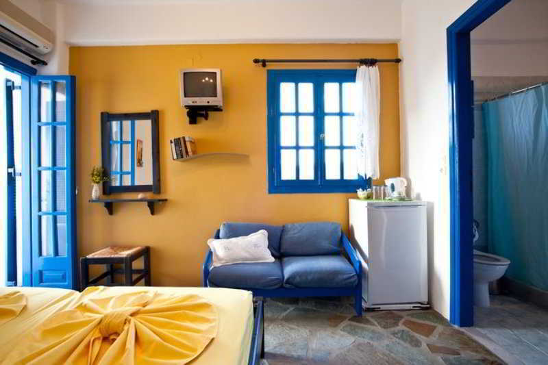 Evi Rooms Alikí Екстериор снимка