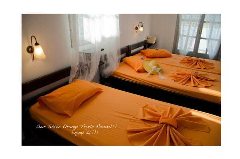 Evi Rooms Alikí Екстериор снимка