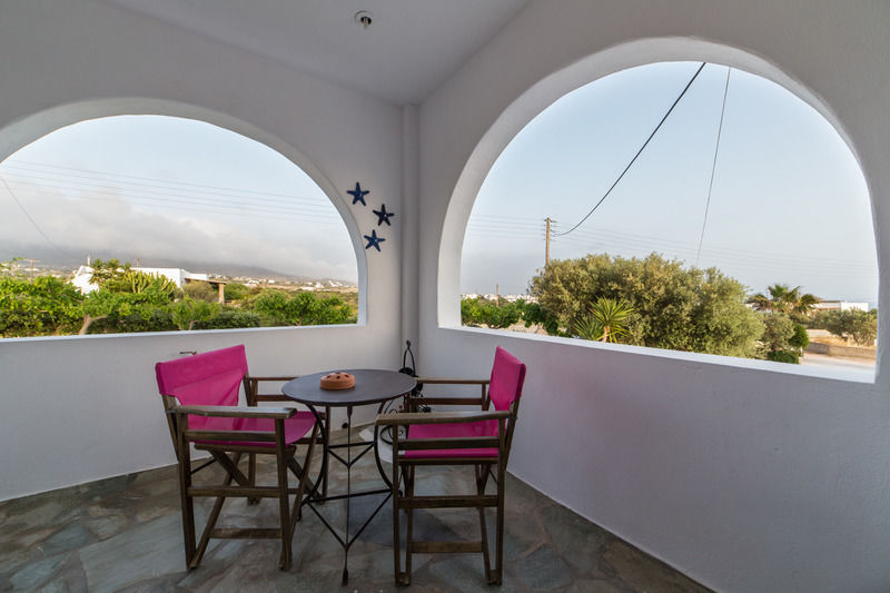 Evi Rooms Alikí Екстериор снимка