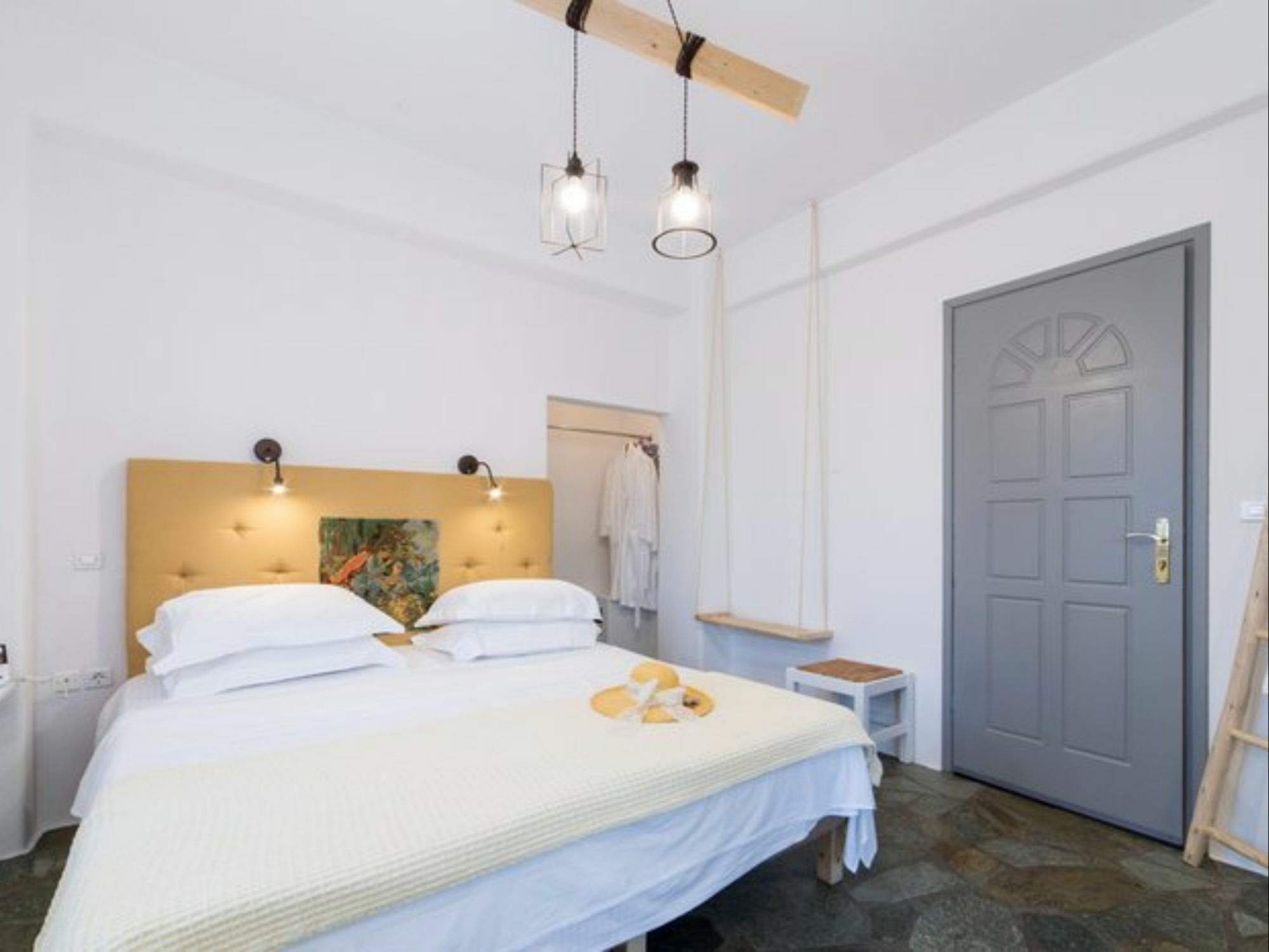 Evi Rooms Alikí Екстериор снимка